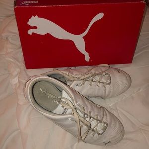 puma cheerleading shoes!!